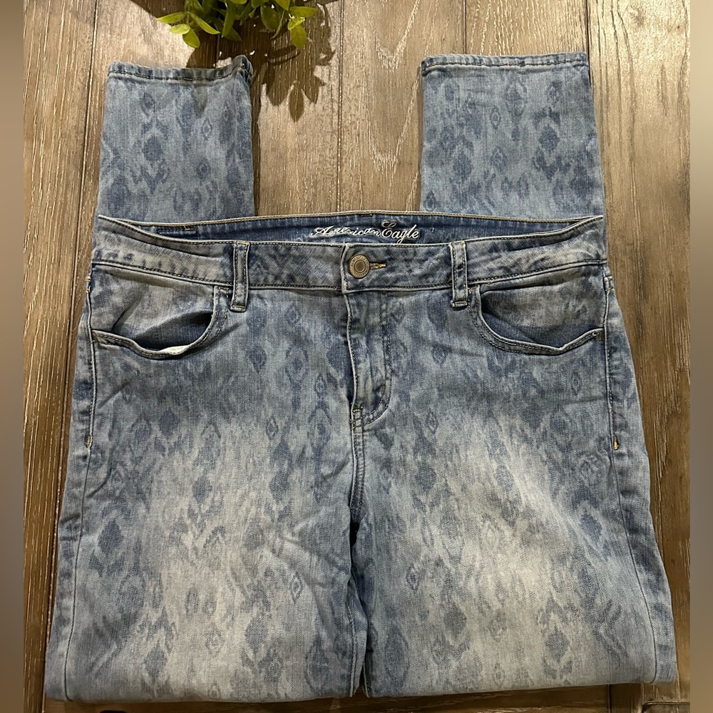 American Eagle Jeans - Picture 2 of 13